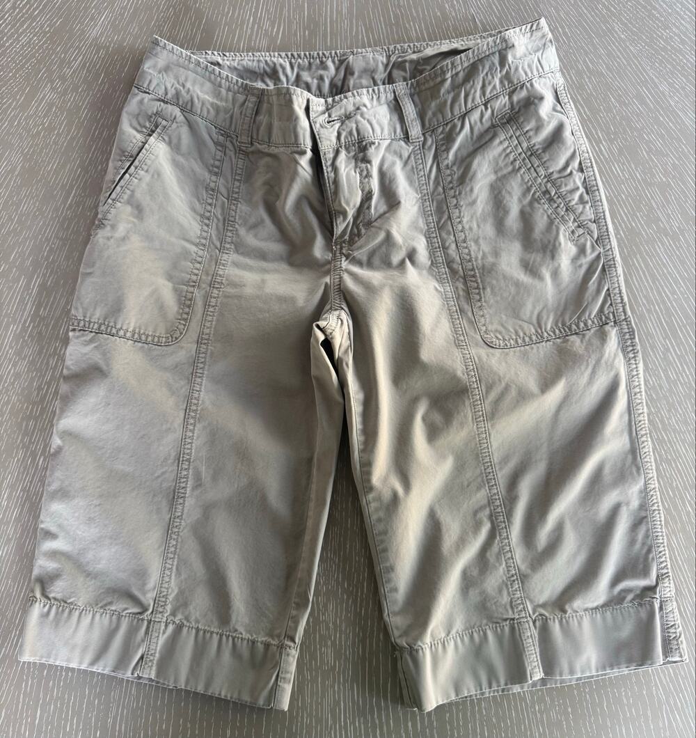 The North Face Beige Casual Mid-Rise Long Bermuda Hiking Shorts Womens Medium